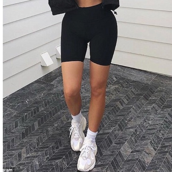 kylie jenner adidas yung 1